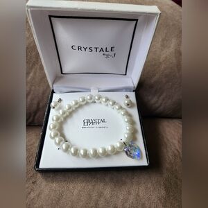 Crystale By L&J Faux Pearl Stretch Bracelet Swarowski Elements Heart Charm NIB